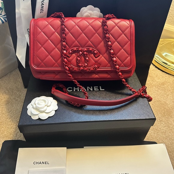 CC Filigree Leather Handbag, burgundy color. - Picture 13 of 15